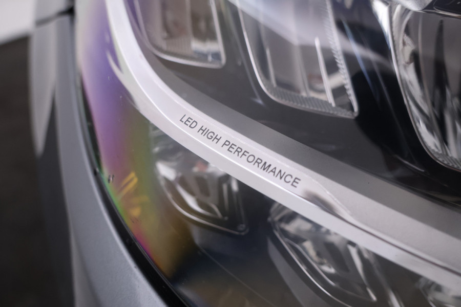 Mercedes-Benz C-Klasse 220 d Premium Plus Pack Navigatie, AMG Velgen, Climate control