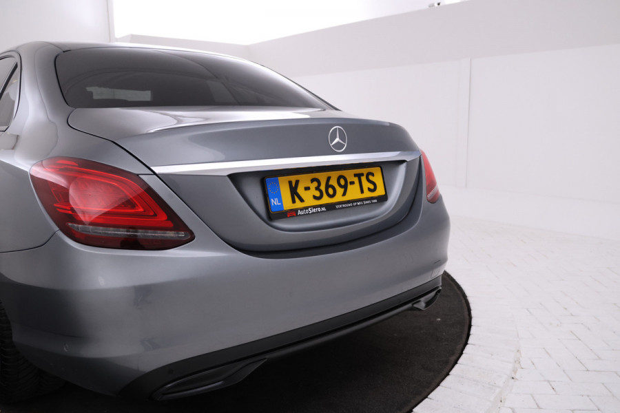 Mercedes-Benz C-Klasse 220 d Premium Plus Pack Navigatie, AMG Velgen, Climate control