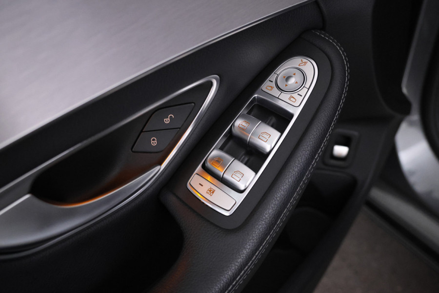 Mercedes-Benz C-Klasse 220 d Premium Plus Pack Navigatie, AMG Velgen, Climate control