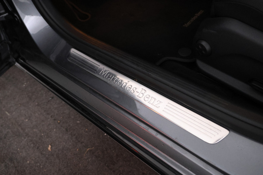 Mercedes-Benz C-Klasse 220 d Premium Plus Pack Navigatie, AMG Velgen, Climate control