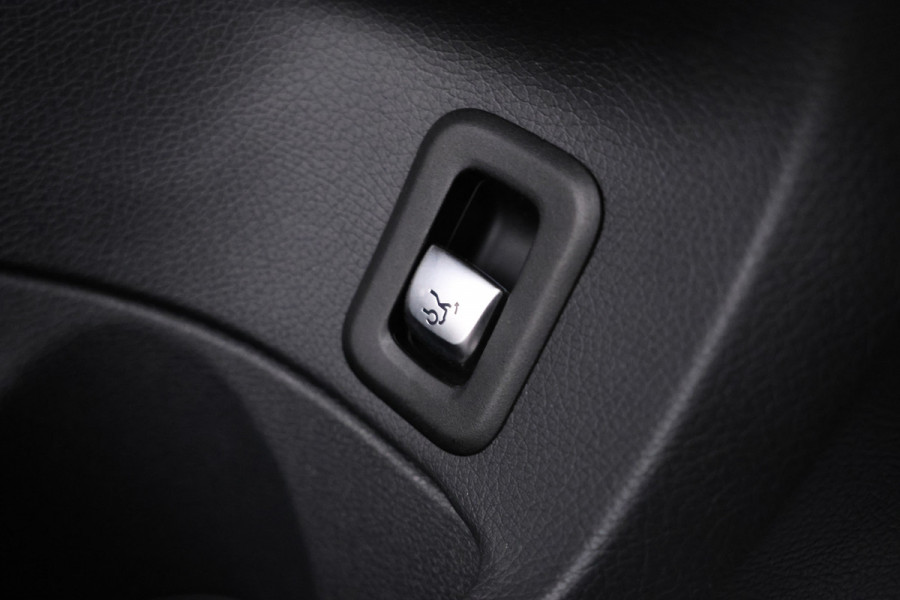 Mercedes-Benz C-Klasse 220 d Premium Plus Pack Navigatie, AMG Velgen, Climate control