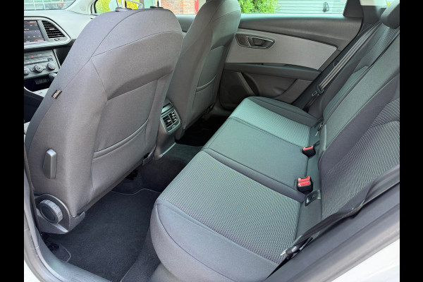 Seat León ST 1.0 EcoTSI Style Business Intense - Automaat - Navi - Parkeerhulp - Org.NL