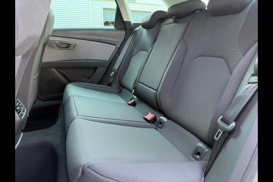 Seat León ST 1.0 EcoTSI Style Business Intense - Automaat - Navi - Parkeerhulp - Org.NL