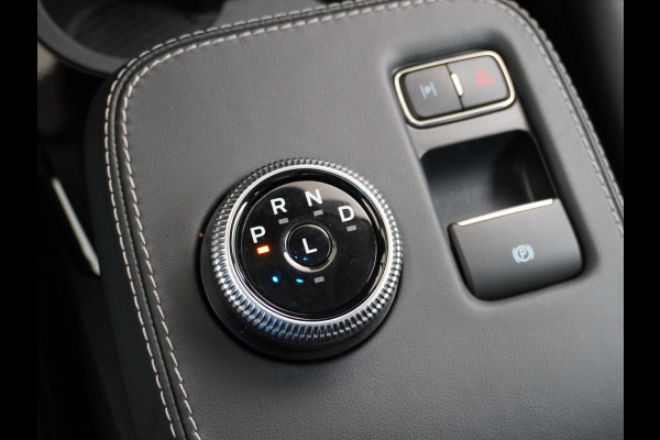 Ford Mustang Mach-E Extended RWD 98kWh 301pk Leer Trekhaak Pano-Dak Adaptive Cruise Lane Centring/change Assist Stop&Go Apple Carplay Android Elektr.verst.Stoelen+Verwarmd Dual-ECC Fully Active Park Assist Elektr.Achterklep BLISS Driver Alert Warning Keyless Origineel Nederlandse Auto € 63.000- nieuw, Batterijgarantie 8 jaar of 160.000km vanaf nieuw
