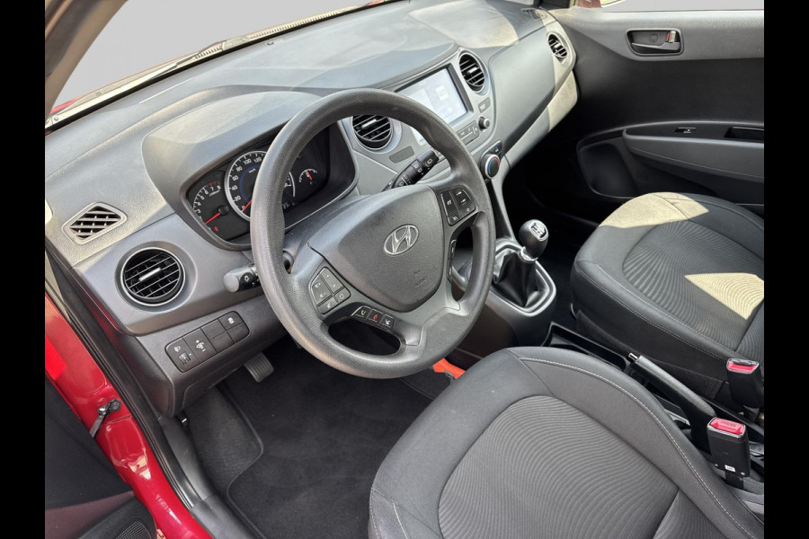 Hyundai i10 1.0i Comfort KEURIGE AUTO // NAVIGATIE // LICHTMETALEN VELGEN