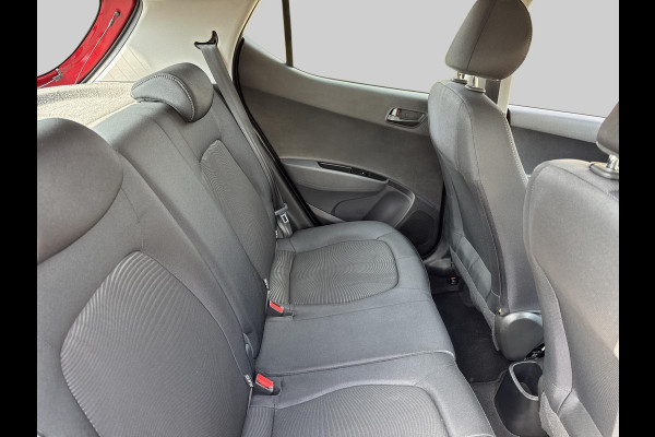 Hyundai i10 1.0i Comfort KEURIGE AUTO // NAVIGATIE // LICHTMETALEN VELGEN