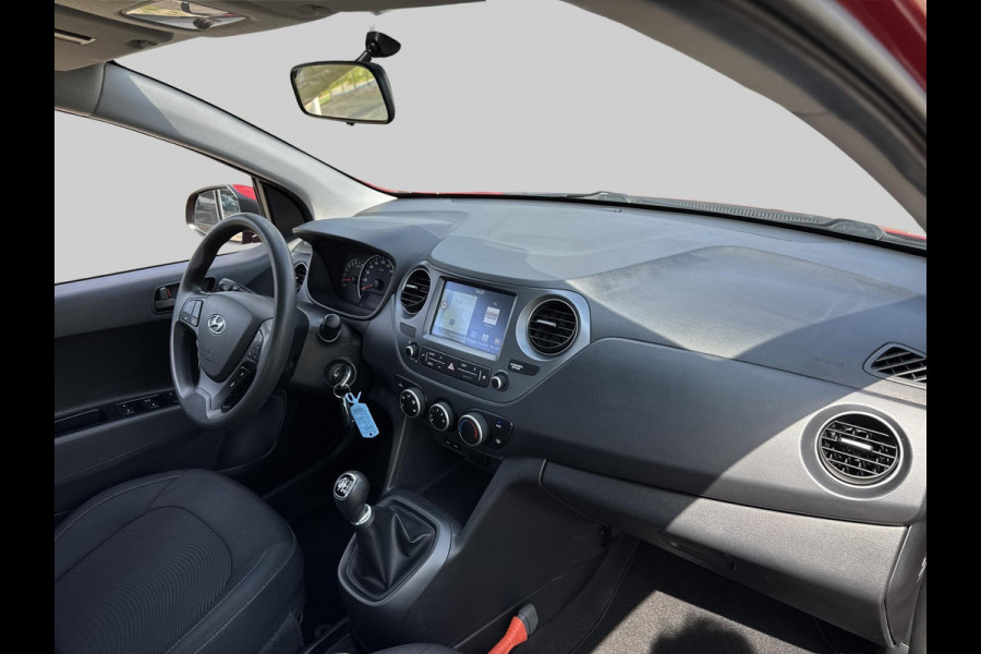 Hyundai i10 1.0i Comfort KEURIGE AUTO // NAVIGATIE // LICHTMETALEN VELGEN