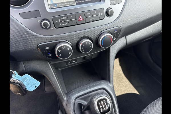 Hyundai i10 1.0i Comfort KEURIGE AUTO // NAVIGATIE // LICHTMETALEN VELGEN