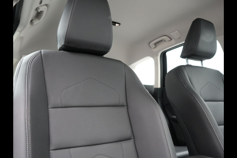 BMW X1 xDrive25e xLine Plug In Hybrid 221pk Dealer O.H PHEV | Trekhaak Af Fabriek | Head Up | 360 Camera | Adaptive Cruise | Harman Kardon | Lederen Sportstoelen Memory & Verwarmd | Navigatie | Apple Carplay | Virtual | Verwamd Stuur | DAB |