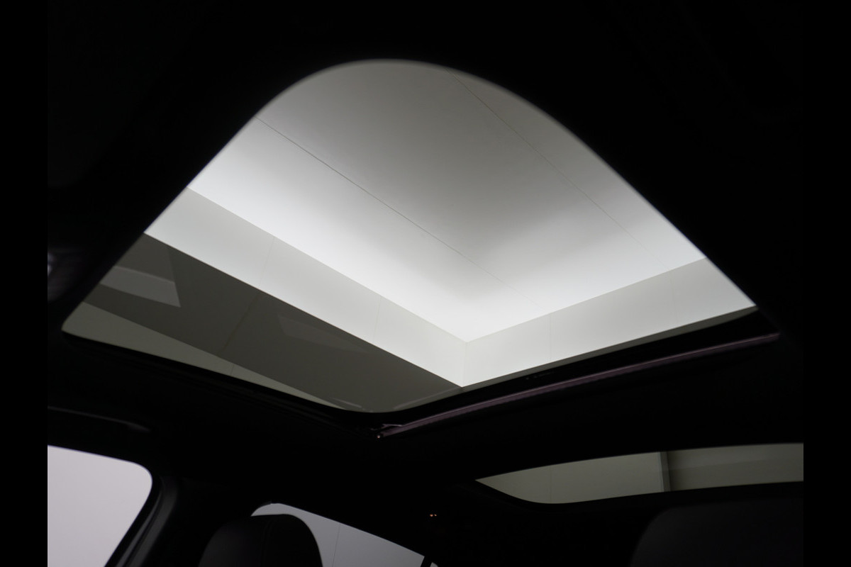 Mercedes-Benz EQA 250+AUT 71kWh Pano-Dak 360°Camera Warmtepomp Elektr-Stoelen+Geheugen+Verwarmd Trekhaak Navi Mercedes & Me Apps Apple Carplay And 18" Dodehoek-assistent MBUX-infotainmentsysteem+ spraakbediening Dual-Ecc  Advance Multi-Media WiFi-vb.Licht+RegenSensor Int.Noodoproep Progressive SpoorAssist BordHerkenning Voetganger-Besch Zitcomfortpakket Alu-Dakrails Aut.Gr/Licht Actieve Rem+spoorassistent Garantie Accu tot 15-9-2031/160.000km Origineel Nederlandse Auto Nieuwprijs €56.870,-