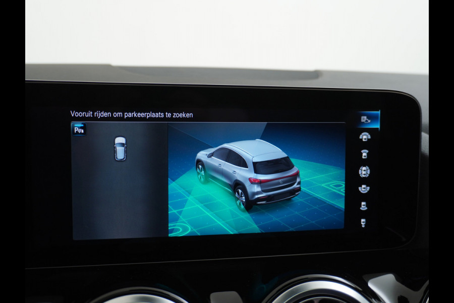 Mercedes-Benz EQA 250+AUT 71kWh Pano-Dak 360°Camera Warmtepomp Elektr-Stoelen+Geheugen+Verwarmd Trekhaak Navi Mercedes & Me Apps Apple Carplay And 18" Dodehoek-assistent MBUX-infotainmentsysteem+ spraakbediening Dual-Ecc  Advance Multi-Media WiFi-vb.Licht+RegenSensor Int.Noodoproep Progressive SpoorAssist BordHerkenning Voetganger-Besch Zitcomfortpakket Alu-Dakrails Aut.Gr/Licht Actieve Rem+spoorassistent Garantie Accu tot 15-9-2031/160.000km Origineel Nederlandse Auto Nieuwprijs €56.870,-