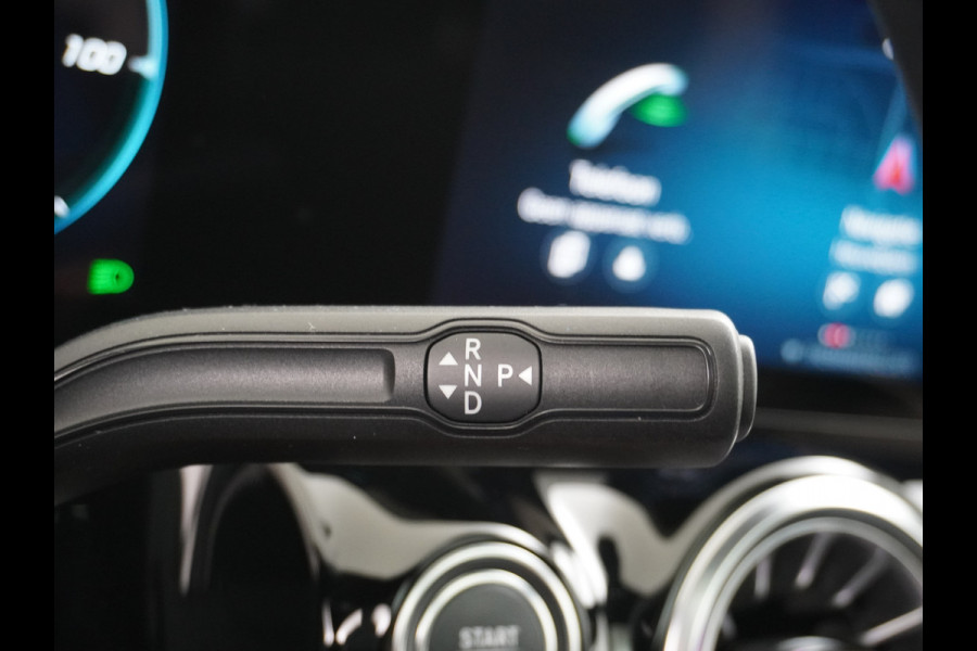 Mercedes-Benz EQA 250+AUT 71kWh Pano-Dak 360°Camera Warmtepomp Elektr-Stoelen+Geheugen+Verwarmd Trekhaak Navi Mercedes & Me Apps Apple Carplay And 18" Dodehoek-assistent MBUX-infotainmentsysteem+ spraakbediening Dual-Ecc  Advance Multi-Media WiFi-vb.Licht+RegenSensor Int.Noodoproep Progressive SpoorAssist BordHerkenning Voetganger-Besch Zitcomfortpakket Alu-Dakrails Aut.Gr/Licht Actieve Rem+spoorassistent Garantie Accu tot 15-9-2031/160.000km Origineel Nederlandse Auto Nieuwprijs €56.870,-