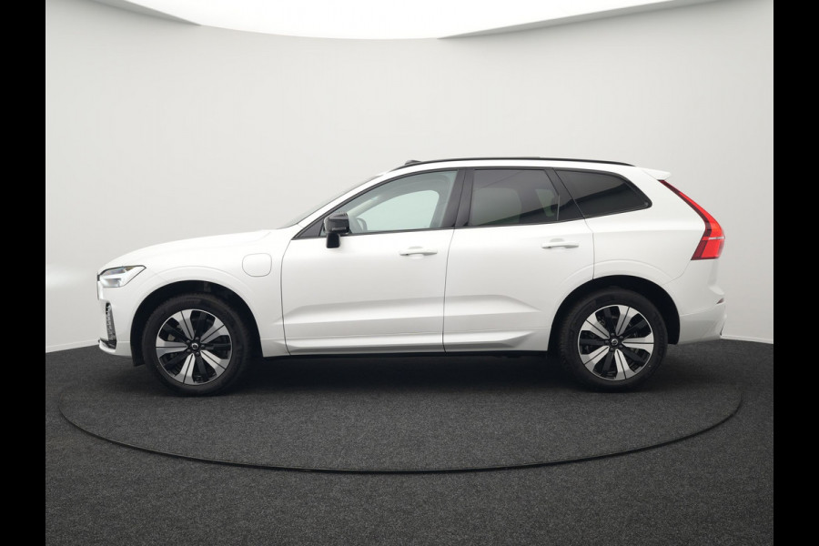 Volvo XC60 T6 AWD Plus Dark Long Range Plug In Hybrid 350pk Dealer O.H PHEV | Panodak | Adaptive Cruise | Camera | Harman Kardon | Lederen Sportstoelen Memory & Verwarmd | Apple Carplay | Pilot Assist | Google Assistant & Maps | Virtual | DAB |