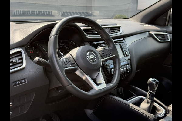 Nissan QASHQAI 1.3 DIG-T Tekna + 1e Eigenaar,Navi,Pano,Clima,Cruise,Camera,Leder,Stoelverwarming,6-Bak,Bose Sound,N.A.P,APK tot 07-2027