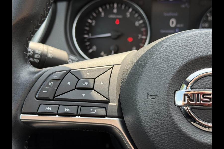 Nissan QASHQAI 1.3 DIG-T Tekna + 1e Eigenaar,Navi,Pano,Clima,Cruise,Camera,Leder,Stoelverwarming,6-Bak,Bose Sound,N.A.P,APK tot 07-2027