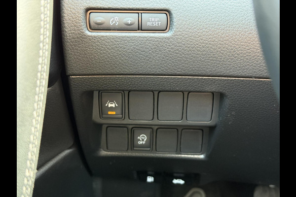 Nissan QASHQAI 1.3 DIG-T Tekna + 1e Eigenaar,Navi,Pano,Clima,Cruise,Camera,Leder,Stoelverwarming,6-Bak,Bose Sound,N.A.P,APK tot 07-2027