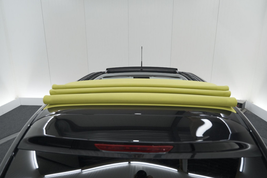Peugeot 108 1.0 e-VTi Collection TOP! | Elektrisch Vouwdak | Apple Carplay | Climate Control | Stoelverwarming