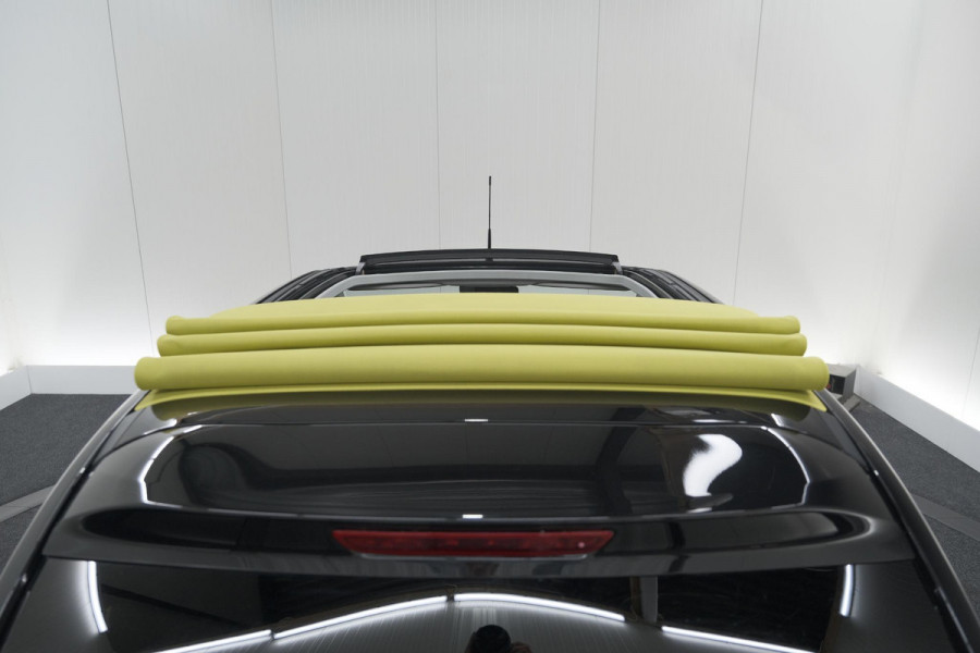 Peugeot 108 1.0 e-VTi Collection TOP! | Elektrisch Vouwdak | Apple Carplay | Climate Control | Stoelverwarming