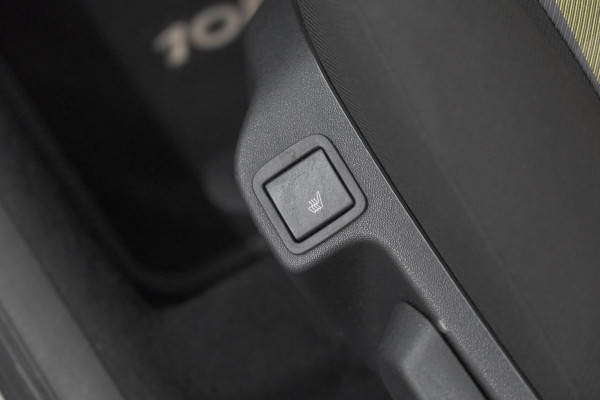 Peugeot 108 1.0 e-VTi Collection TOP! | Elektrisch Vouwdak | Apple Carplay | Climate Control | Stoelverwarming