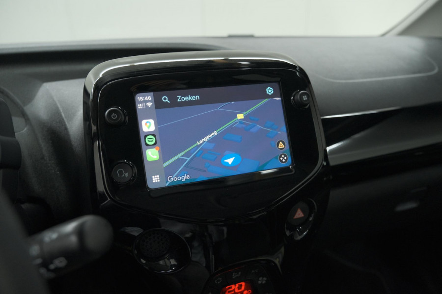 Peugeot 108 1.0 e-VTi Collection TOP! | Elektrisch Vouwdak | Apple Carplay | Climate Control | Stoelverwarming