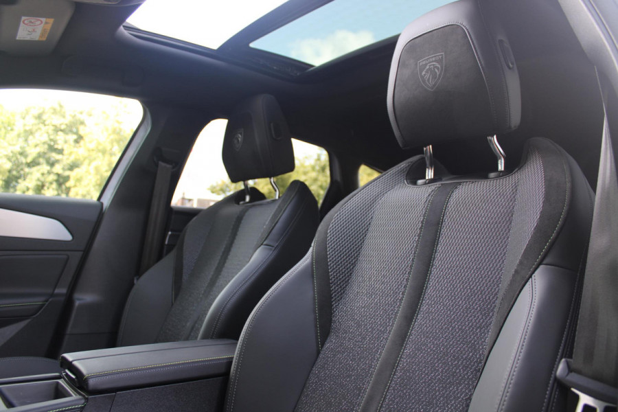 Peugeot 308 SW 1.2 Hybrid 145PK e-DCS6 GT | PANORAMISCH SCHUIF/KANTEL DAK | FOCAL AUDIO SYSTEM | DRAADLOZE APPLE CARPLAY/ANDROID AUTO | DRAADLOZE TELEFOONLADER | 360° CAMERA | ELEKTRISCH BEDIENBARE ACHTERKLEP | FULL LED KOPLAMPEN | NAVIGATIE | LICHTMETALEN VELGEN 18" "BLACK" | DODEHOEK DETECTIE | ADAPTIVE CRUISE CONTROL | KEYLESS ENTRY/START |
