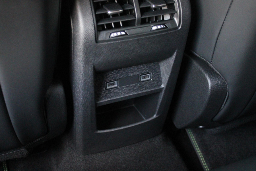 Peugeot 308 SW 1.2 Hybrid 145PK e-DCS6 GT | PANORAMISCH SCHUIF/KANTEL DAK | FOCAL AUDIO SYSTEM | DRAADLOZE APPLE CARPLAY/ANDROID AUTO | DRAADLOZE TELEFOONLADER | 360° CAMERA | ELEKTRISCH BEDIENBARE ACHTERKLEP | FULL LED KOPLAMPEN | NAVIGATIE | LICHTMETALEN VELGEN 18" "BLACK" | DODEHOEK DETECTIE | ADAPTIVE CRUISE CONTROL | KEYLESS ENTRY/START |