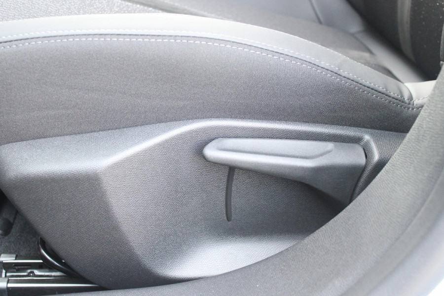 Peugeot 308 SW 1.2 Hybrid 145PK e-DCS6 GT | PANORAMISCH SCHUIF/KANTEL DAK | FOCAL AUDIO SYSTEM | DRAADLOZE APPLE CARPLAY/ANDROID AUTO | DRAADLOZE TELEFOONLADER | 360° CAMERA | ELEKTRISCH BEDIENBARE ACHTERKLEP | FULL LED KOPLAMPEN | NAVIGATIE | LICHTMETALEN VELGEN 18" "BLACK" | DODEHOEK DETECTIE | ADAPTIVE CRUISE CONTROL | KEYLESS ENTRY/START |
