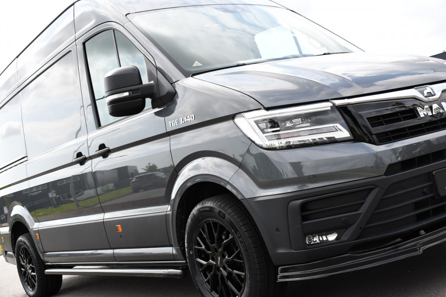 MAN TGE 3.140 35 2.0 L3H3 PB Edition Full Options, Adaptieve Cruise, Carplay, Camera, LED, 2 x Schuifdeur, Clima, Trekhaak, Automaat, Uniek!