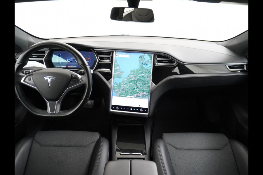Tesla Model S 75D AWD Luchtvering AutoPilot Navi Panoramadak Camera Led Elektr.Stuur en Stoel+Geheugen+Spiegels+verwarmd Elektr.Achterklep Key 19"Lmv 4WD WiFi Rijstrookhulp Bordherkenning ACC ESP Dodehoek Detector Mistlampen NVIDIA®Tegra® Processor HomeLink 5 Origineel Nederlandse Tesla Nieuwprijs €87.150 Garantie op de accu/motor tot 29-03-2026/240.000km