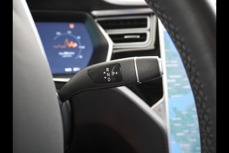 Tesla Model S 75D AWD Luchtvering AutoPilot Navi Panoramadak Camera Led Elektr.Stuur en Stoel+Geheugen+Spiegels+verwarmd Elektr.Achterklep Key 19"Lmv 4WD WiFi Rijstrookhulp Bordherkenning ACC ESP Dodehoek Detector Mistlampen NVIDIA®Tegra® Processor HomeLink 5 Origineel Nederlandse Tesla Nieuwprijs €87.150 Garantie op de accu/motor tot 29-03-2026/240.000km