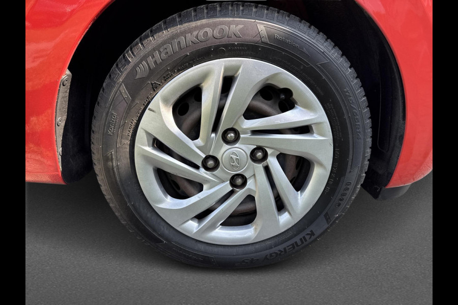 Hyundai i10 1.0 Comfort NAVIGATIE // KEURIGE STAAT!!