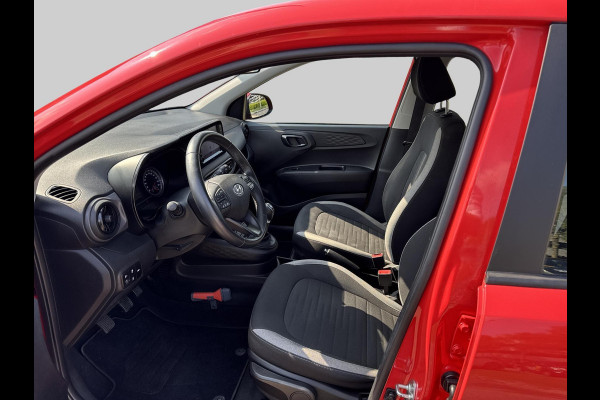 Hyundai i10 1.0 Comfort NAVIGATIE // KEURIGE STAAT!!