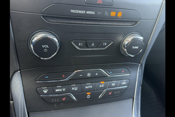 Ford Galaxy 1.5 Ecoboost Titanium 160pk Navigatie | Stoelverwarming | Parkeersensoren | Apple Carplay/ Android auto