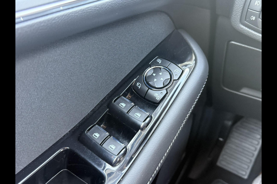 Ford Galaxy 1.5 Ecoboost Titanium 160pk Navigatie | Stoelverwarming | Parkeersensoren | Apple Carplay/ Android auto