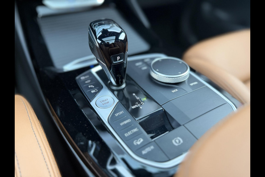 BMW X3 xDrive30e High Executive M-Sport|SOH91%|Pano|El. M-sportzetels|Trekhaak|HUD|HIFI