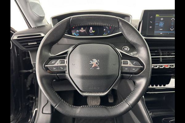Peugeot e-208 EV Allure 50 kWh (INCL-BTW) Aut.*LEATHER-FABRIC | DIGI-COCKPIT | CARPLAY | LANE-ASSIST | KEYLESS | CCS-FASTLOADER | CAMERA | ECC | PDC | LANE-ASSIST | CRUISE | COMFORT-SEATS | DAB | 16"ALU*
