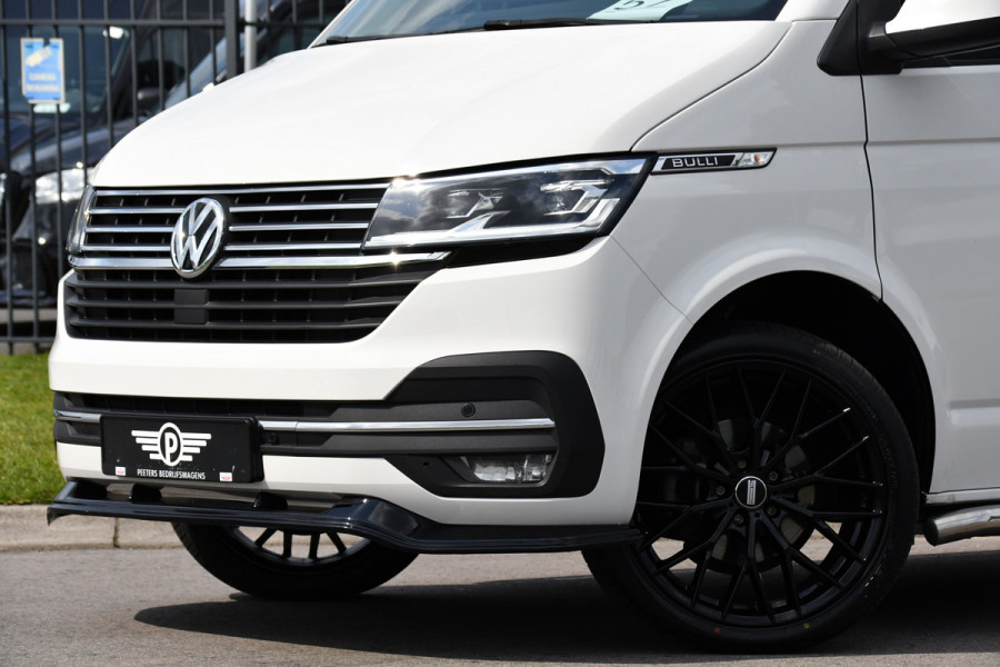 Volkswagen Transporter 2.0 TDI L2H1 30 DC Bulli Virtual, Adaptieve Cruise, Carplay, Stoelverwarming, 2 x Schuifdeur, 150pk, Camera, Trekhaak, LED, Uniek!
