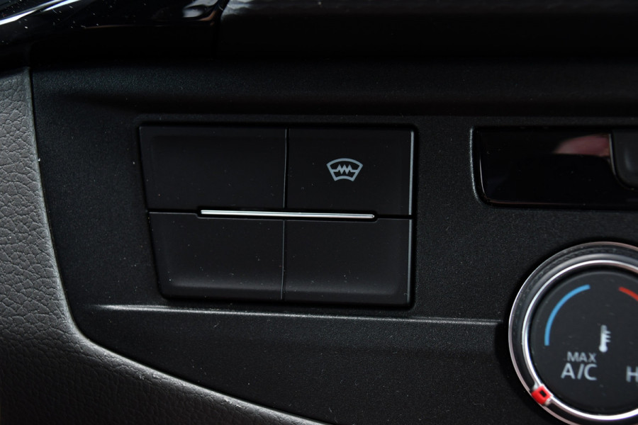 Volkswagen Transporter 2.0 TDI L2H1 30 DC Bulli Virtual, Adaptieve Cruise, Carplay, Stoelverwarming, 2 x Schuifdeur, 150pk, Camera, Trekhaak, LED, Uniek!