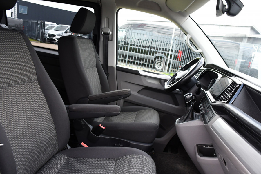 Volkswagen Transporter 2.0 TDI L2H1 30 DC Bulli Virtual, Adaptieve Cruise, Carplay, Stoelverwarming, 2 x Schuifdeur, 150pk, Camera, Trekhaak, LED, Uniek!