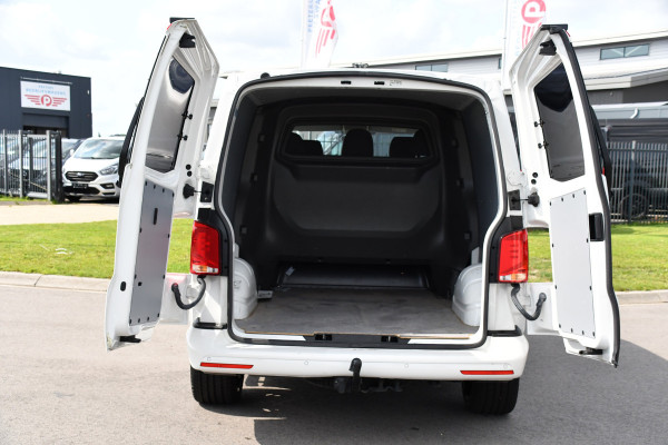 Volkswagen Transporter 2.0 TDI L2H1 30 DC Bulli Virtual, Adaptieve Cruise, Carplay, Stoelverwarming, 2 x Schuifdeur, 150pk, Camera, Trekhaak, LED, Uniek!