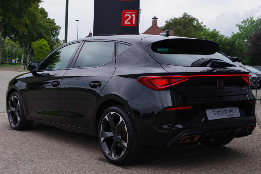 CUPRA Leon 1.4 e-Hybrid 204 PK VZ Adrenaline PHEV, Stoelverwarming, Kuipstoelen, Carplay, Sfeerverlichting