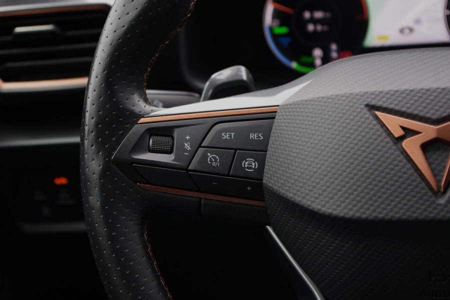 CUPRA Leon 1.4 e-Hybrid 204 PK VZ Adrenaline PHEV, Stoelverwarming, Kuipstoelen, Carplay, Sfeerverlichting