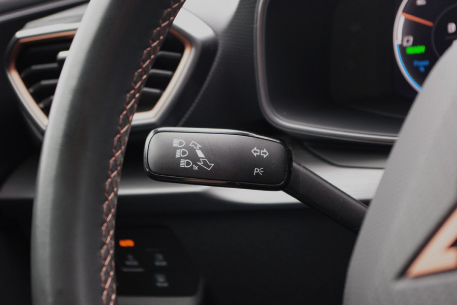 CUPRA Leon 1.4 e-Hybrid 204 PK VZ Adrenaline PHEV, Stoelverwarming, Kuipstoelen, Carplay, Sfeerverlichting