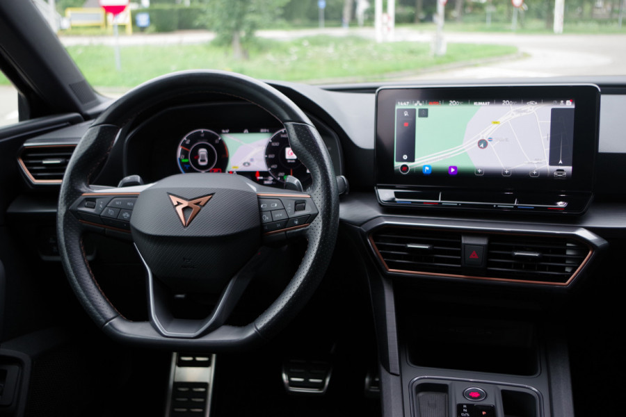 CUPRA Leon 1.4 e-Hybrid 204 PK VZ Adrenaline PHEV, Stoelverwarming, Kuipstoelen, Carplay, Sfeerverlichting