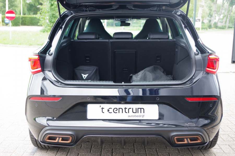 CUPRA Leon 1.4 e-Hybrid 204 PK VZ Adrenaline PHEV, Stoelverwarming, Kuipstoelen, Carplay, Sfeerverlichting