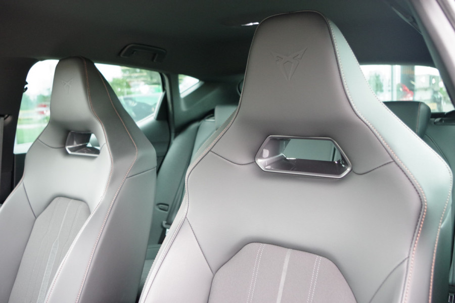 CUPRA Leon 1.4 e-Hybrid 204 PK VZ Adrenaline PHEV, Stoelverwarming, Kuipstoelen, Carplay, Sfeerverlichting