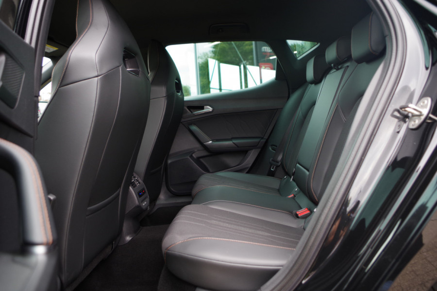 CUPRA Leon 1.4 e-Hybrid 204 PK VZ Adrenaline PHEV, Stoelverwarming, Kuipstoelen, Carplay, Sfeerverlichting