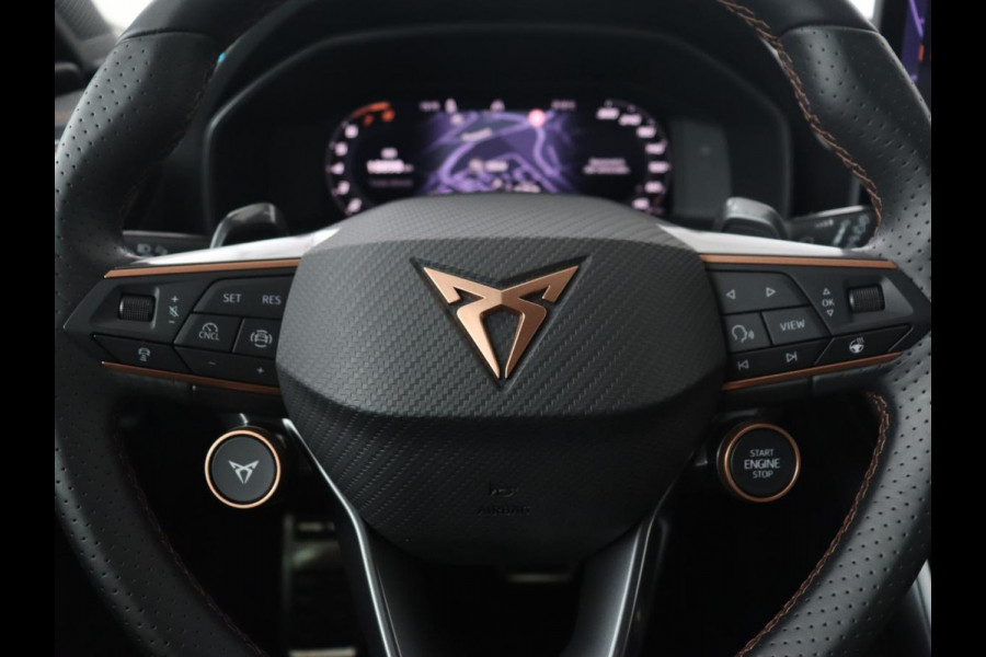 CUPRA Leon 1.5 TSI e-Hybrid | Stoel & stuurverwarming | Camera | Adaptive cruise | Carplay | Sportstoelen | Park Assist | Sfeerverlichting | Keyless | PHEV