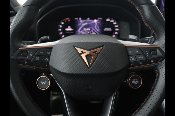 CUPRA Leon 1.5 TSI e-Hybrid | Stoel & stuurverwarming | Camera | Adaptive cruise | Carplay | Sportstoelen | Park Assist | Sfeerverlichting | Keyless | PHEV
