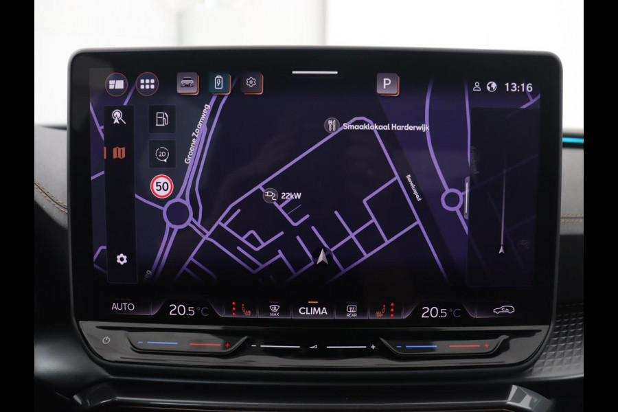 CUPRA Leon 1.5 TSI e-Hybrid | Stoel & stuurverwarming | Camera | Adaptive cruise | Carplay | Sportstoelen | Park Assist | Sfeerverlichting | Keyless | PHEV